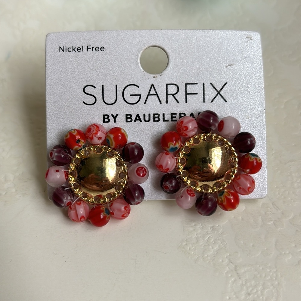 Flower Earrings - Picture 2 of 3